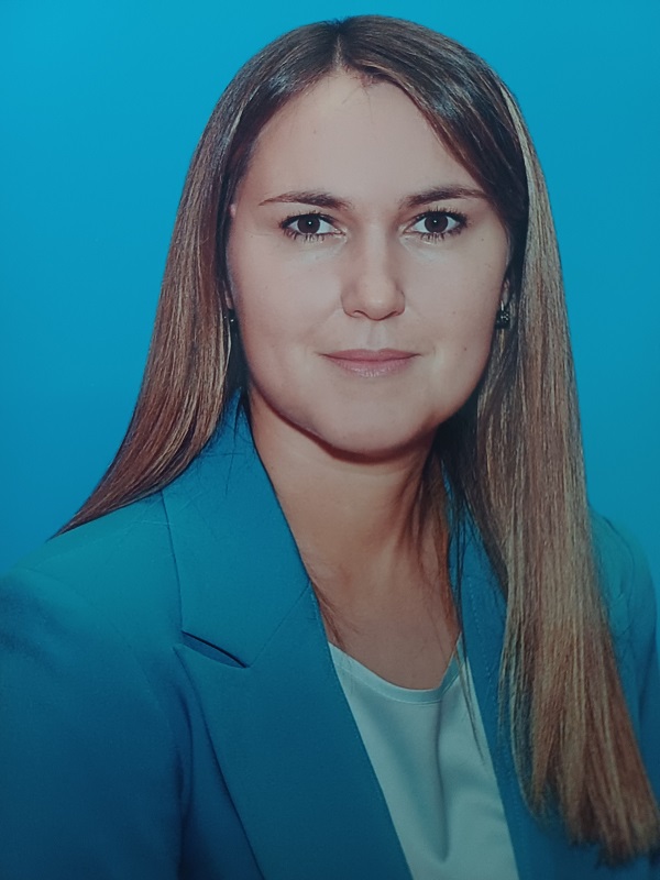 Макарова Эльмира Расимовна.